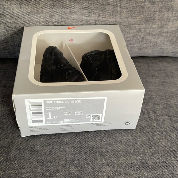 Nike Air Force 1 Crib - Picture 2 of 7